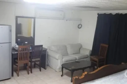 Furnished studio with balcony for family At Umm Ghuwailina, near metro station.