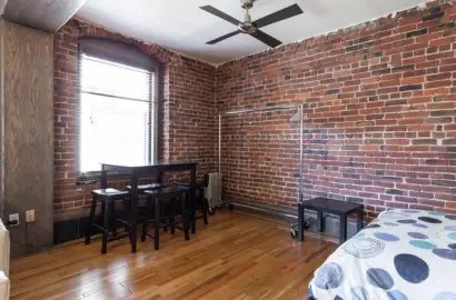 Stylish 1 Bedroom Apartment with Parking in the Heart of Sydney CBD