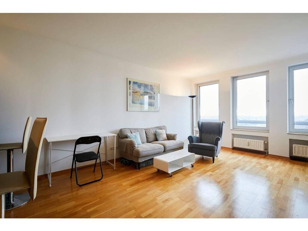 Shared roo in 2-room flat 25B,Boulevard Royal, Ville Haute, Luxembourg