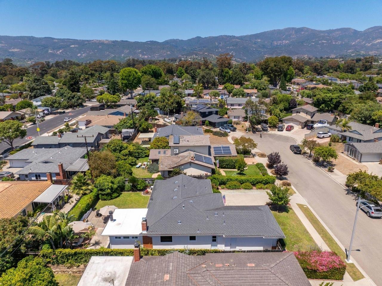 4-bed, 2-bath Mid-Century Ranch-style home For Sale in Santa Barbara