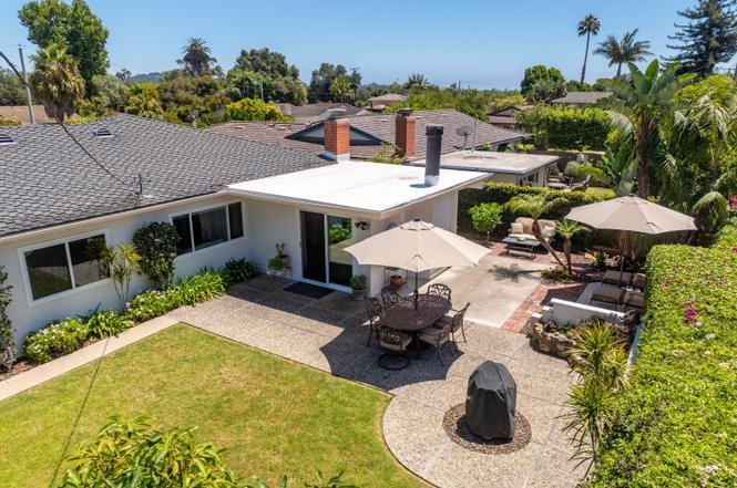 4-bed, 2-bath Mid-Century Ranch-style home For Sale in Santa Barbara