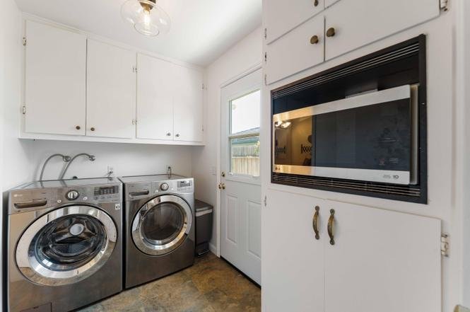 4-bed, 2-bath Mid-Century Ranch-style home For Sale in Santa Barbara