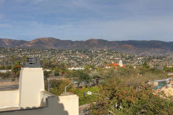 Luxurious 2-bedroom residence in Santa Barbara